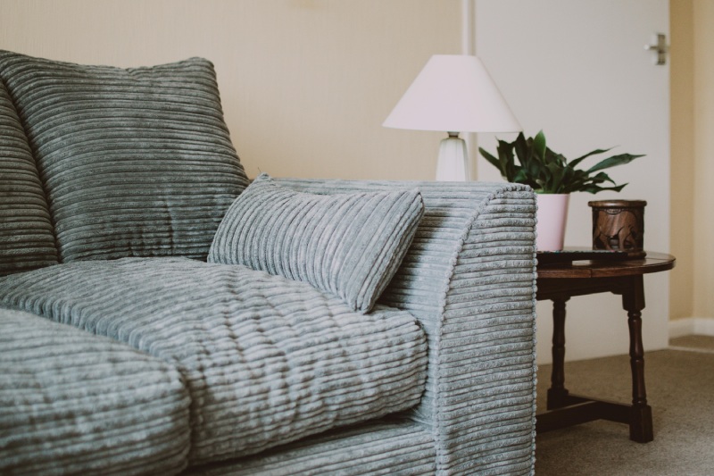 Хімчистка дивану: ефективний та професійний спосіб догляду за меблями