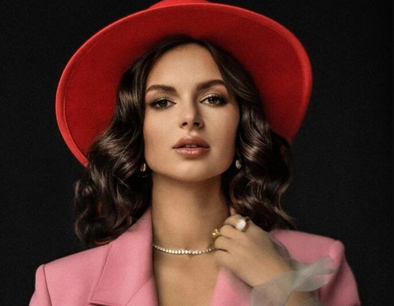 Хто така Альона Венум і що відомо про її життя