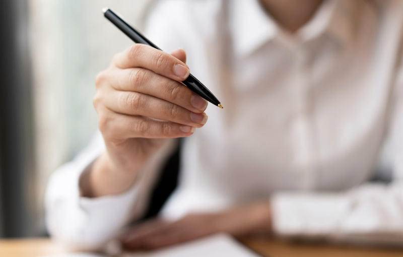 Приклади речень зі сполучником “але”